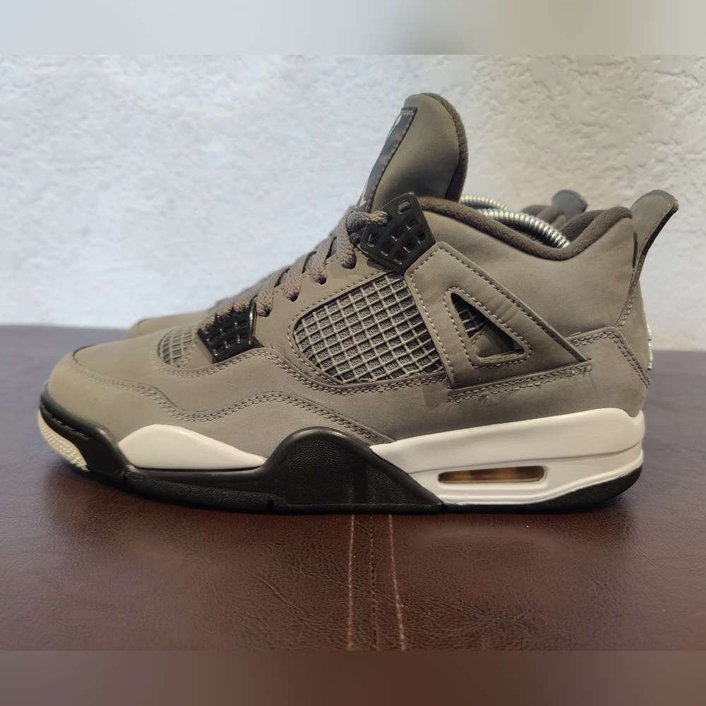 Jordan 4 Retro 'Cool Grey'